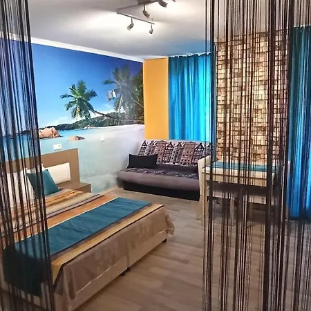 アパート Bay Apartgaliayani ポモリエ