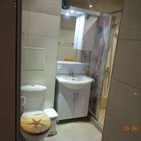 Bay Apartgaliayani アパート *